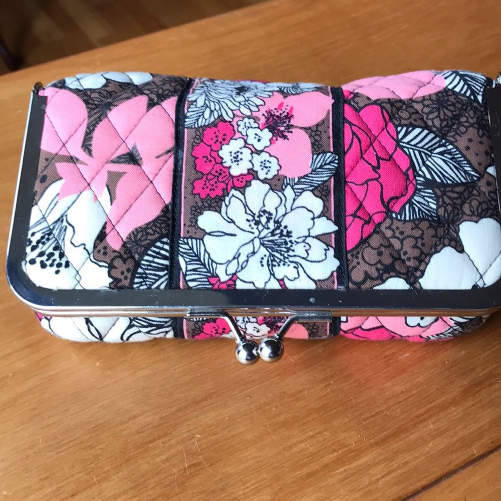 Cosmetic Case with Kiss Lock
